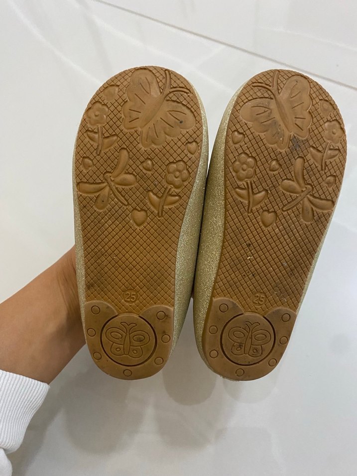 Kız Çocuk Altın Renk Fiyonk Detaylı Babet - Görsel 5