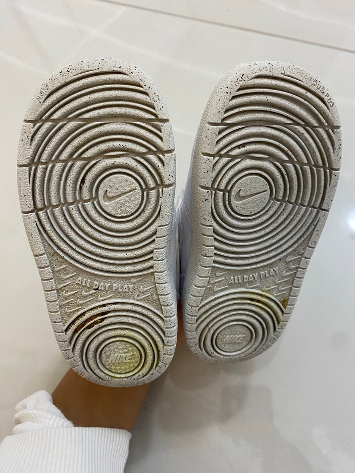 Nike Çocuk Cırtcırtlı Spor Ayakkabı - Görsel 4