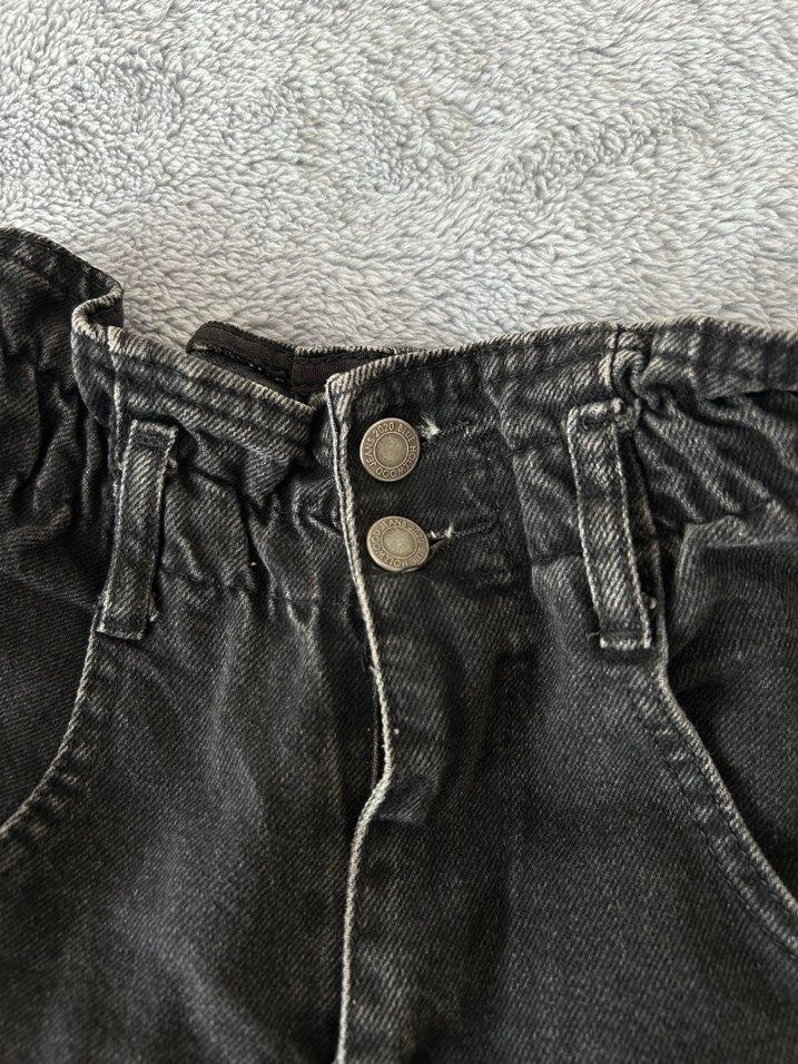 Siyah Bel Detaylı Bol Kesim Mini Kot Şort - Görsel 5