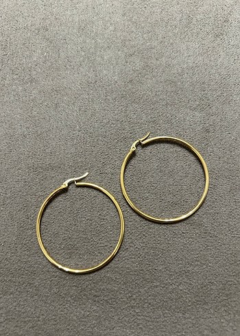 Altın Renkli Midi Halka Küpe - Görsel 4