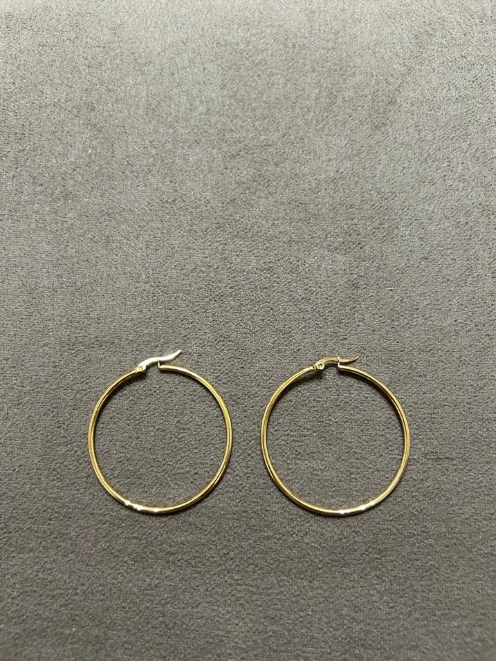 Altın Renkli Midi Halka Küpe - Görsel 3