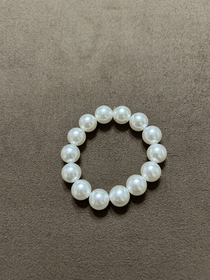 Beyaz Boncuklu inci  Minimalist Kadın Bileklik - Görsel 2