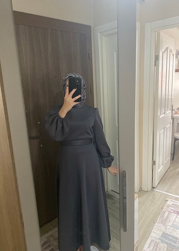 Gri Uzun Kemerli Kadın Elbise - Görsel 5