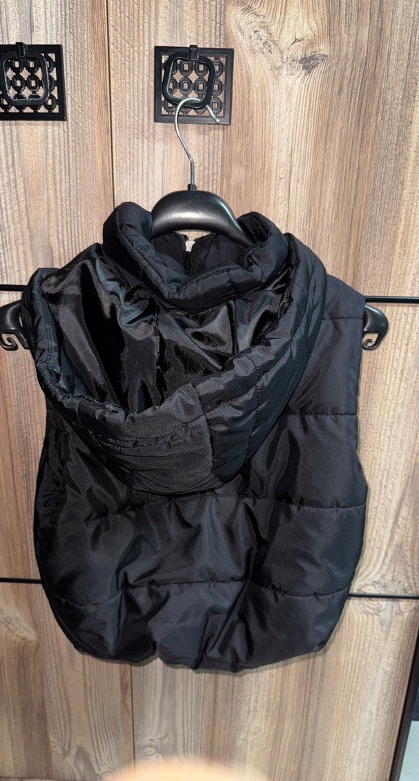 Siyah Kısa Fermuarlı Kadın Yelek - Görsel 2