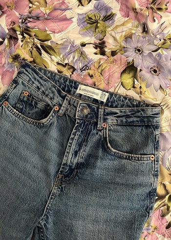 36 Beden Stradivarus D98 jean