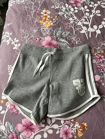 Gri şort - Görsel 2