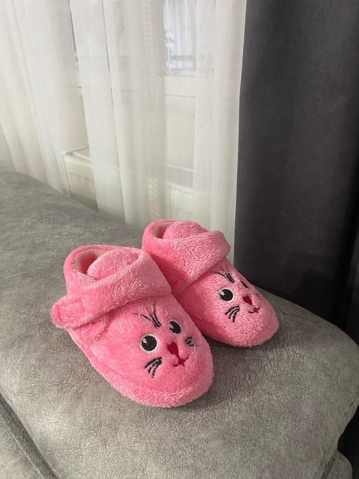 Kız Çocuk Pembe Nakışlı Sıcak ev Terlik - Görsel 2
