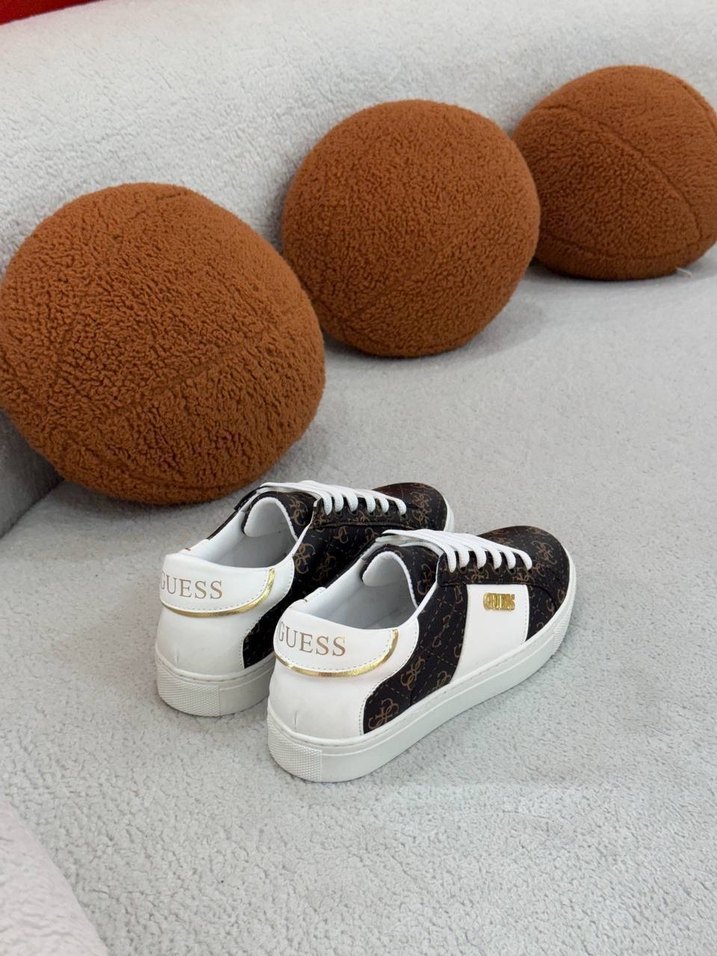 GUES SPOR IKI RENK - Görsel 2