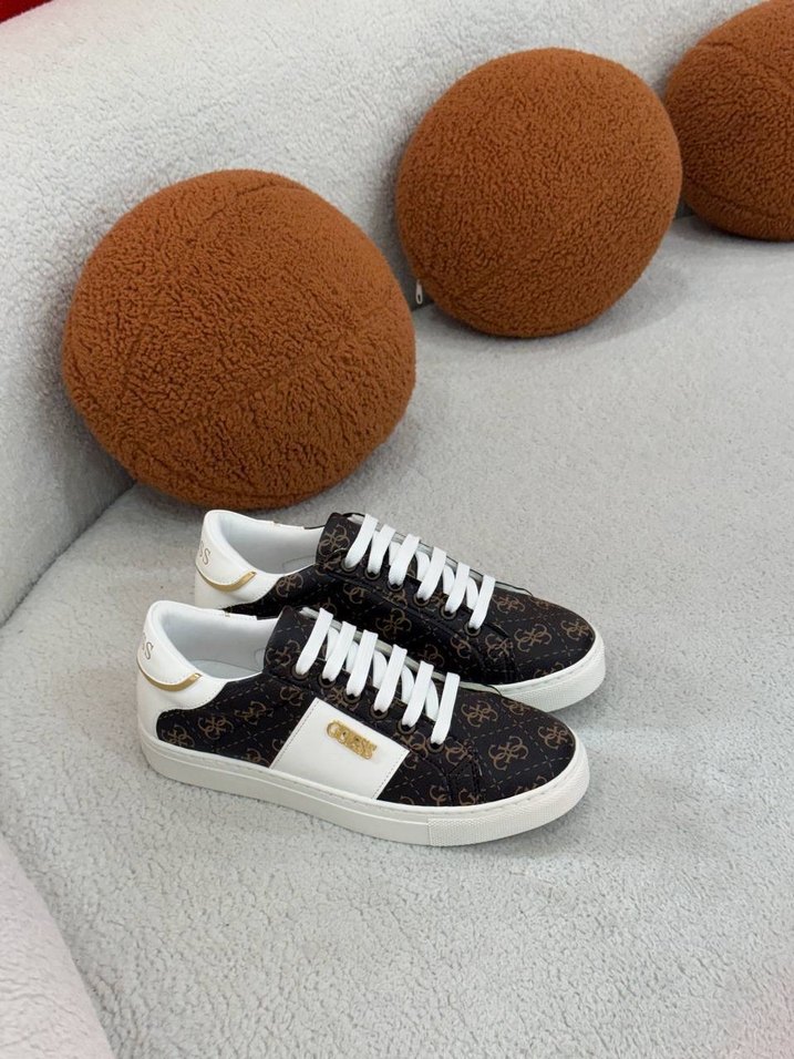 GUES SPOR IKI RENK - Görsel 3