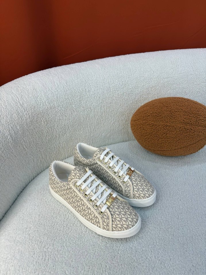 MICHEAL KORS SPOR KREM - Görsel 2