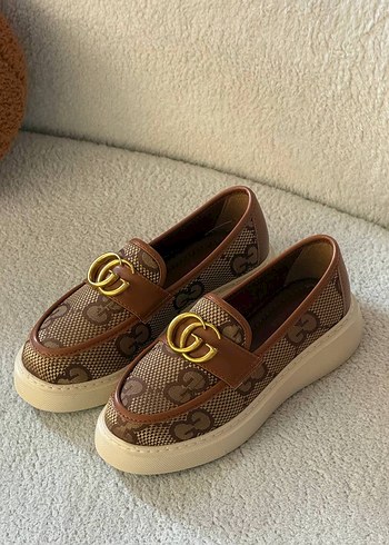 Gucci 38,5
