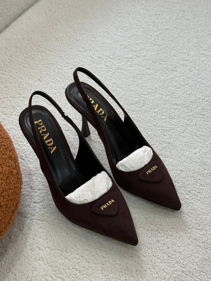 Kahverengi Prada Süet Stiletto Topuklu Ayakkabı - Görsel 3
