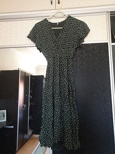 Trendyol & Milla Yeşil kısa elbise 