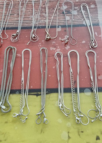 Renkli Zincir Detaylı Kadın Vücut Zinciri - Görsel 5