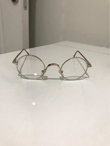 Gold detaylı gözlük - Görsel 2