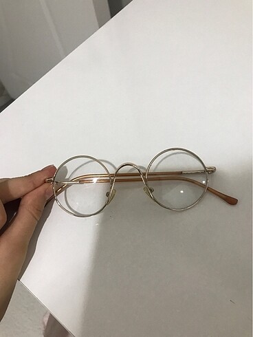 Gold detaylı gözlük - Görsel 4