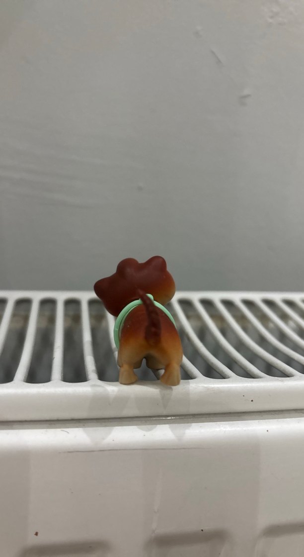 Kahverengi Küçük Aksiyon Figürü - Görsel 3