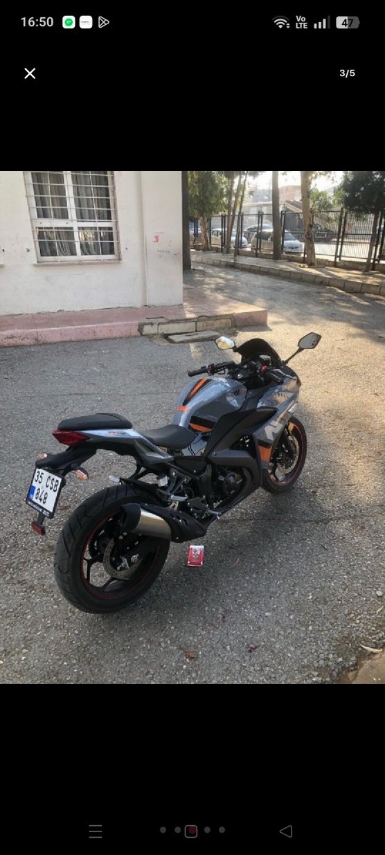 Siyah Deri Yılan Desenli Motosiklet Kaskı - Görsel 2