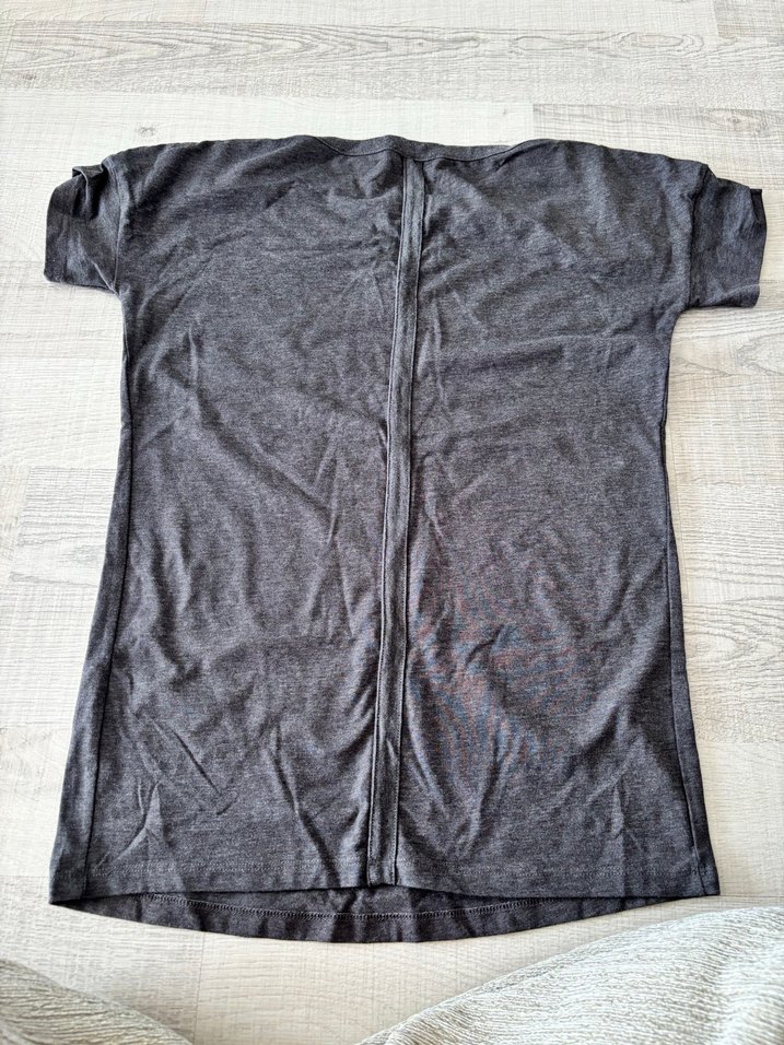 Koyu Gri Kısa Kollu Tişört - Görsel 3