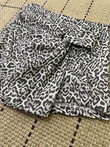 Bershka leopar şort etek