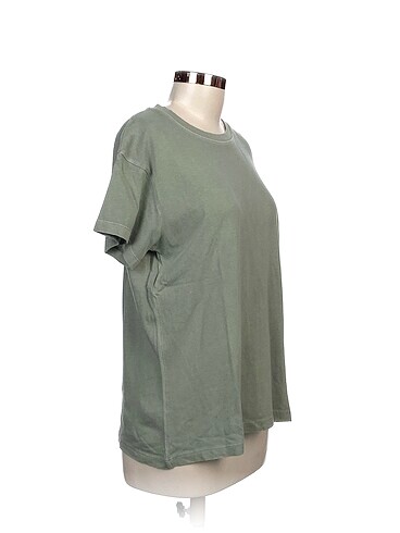 Pull and Bear Pull and Bear T-shirt %70 İndirimli.