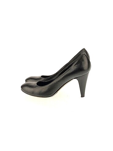 Manas Stiletto %70 İndirimli.