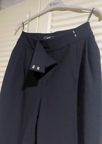 Lacivert Kadın Midi Kumaş Pantolon - Görsel 2