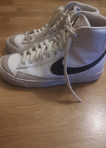 Nike spor ayakkabi