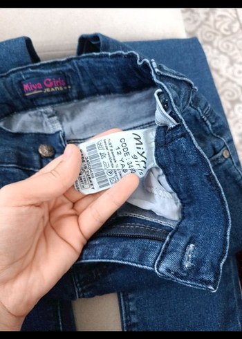 Diğer Nakış Detaylı Mavi Kız Kot Pantolon