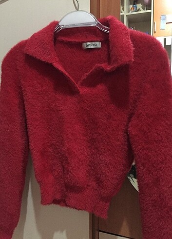 Kırmızı peluş kazak