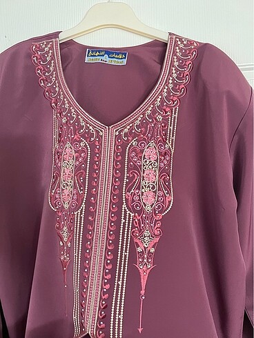 Armine Taş detaylı elbise