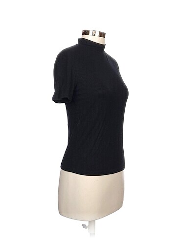 Zara Zara T-shirt %70 İndirimli.