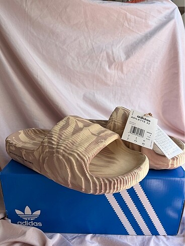 Adidas adilette 22