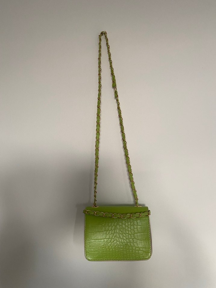 Yeşil Yılan Desenli Zincir Detaylı Deri Çanta - Görsel 3