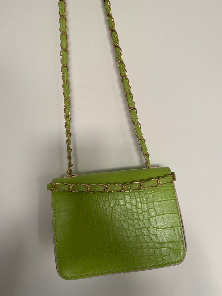 Yeşil Yılan Desenli Zincir Detaylı Deri Çanta - Görsel 4