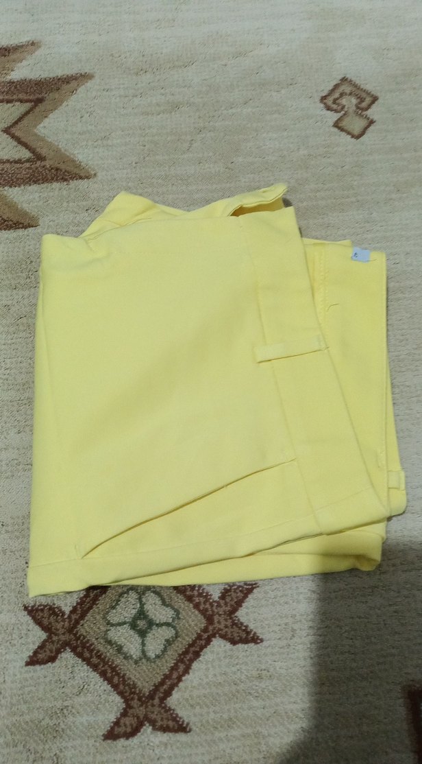 Sarı Mini Kadın Kumaş Pantolon - Görsel 2