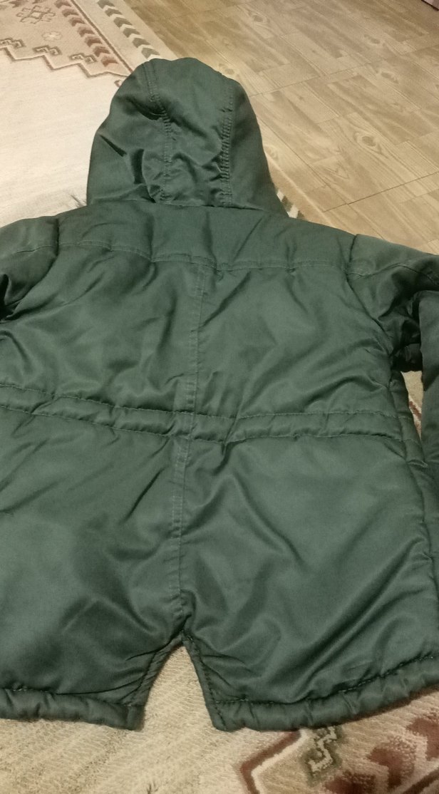 Erkek cocuk yeşil kapüsonlu mont - Görsel 3