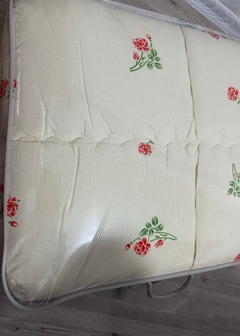 Yorgan Çiçek Desenli Baskılı Yatak Örtüsü - Görsel 2