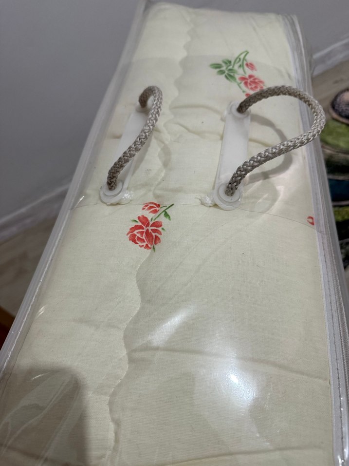 Yorgan Çiçek Desenli Baskılı Yatak Örtüsü - Görsel 3