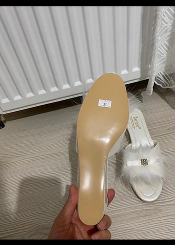 Diğer Gelin terliği