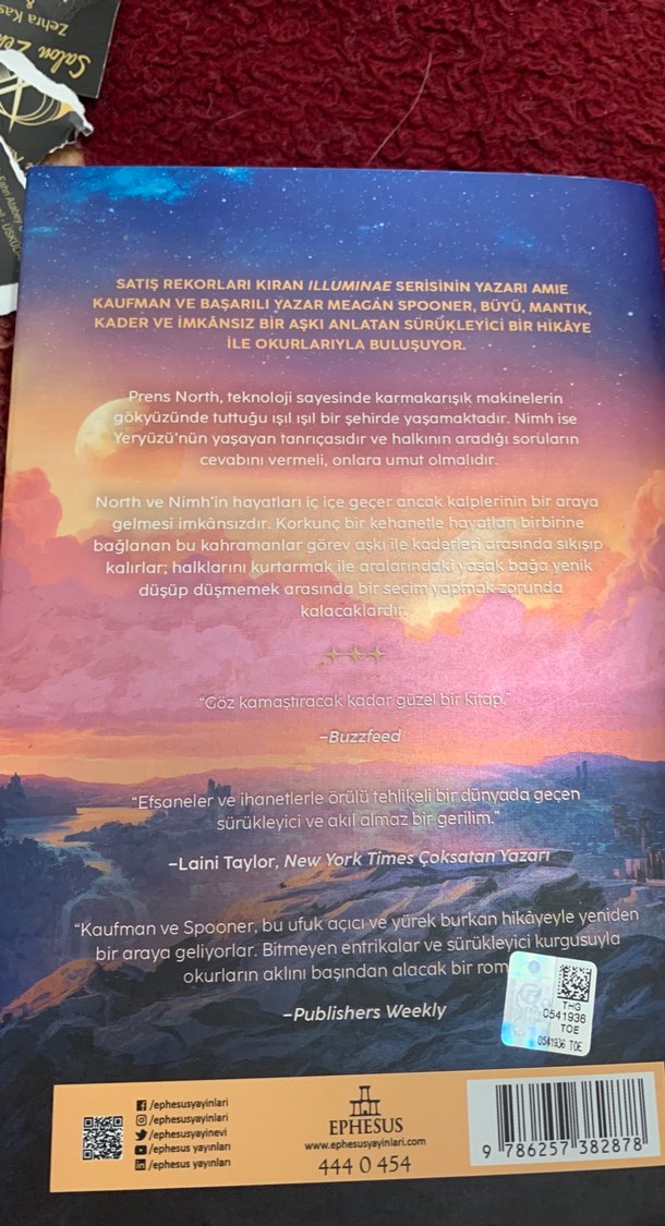 Gökyüzünün Diğer Tarafı - Amie Kaufman & Meagan Spooner - Görsel 2