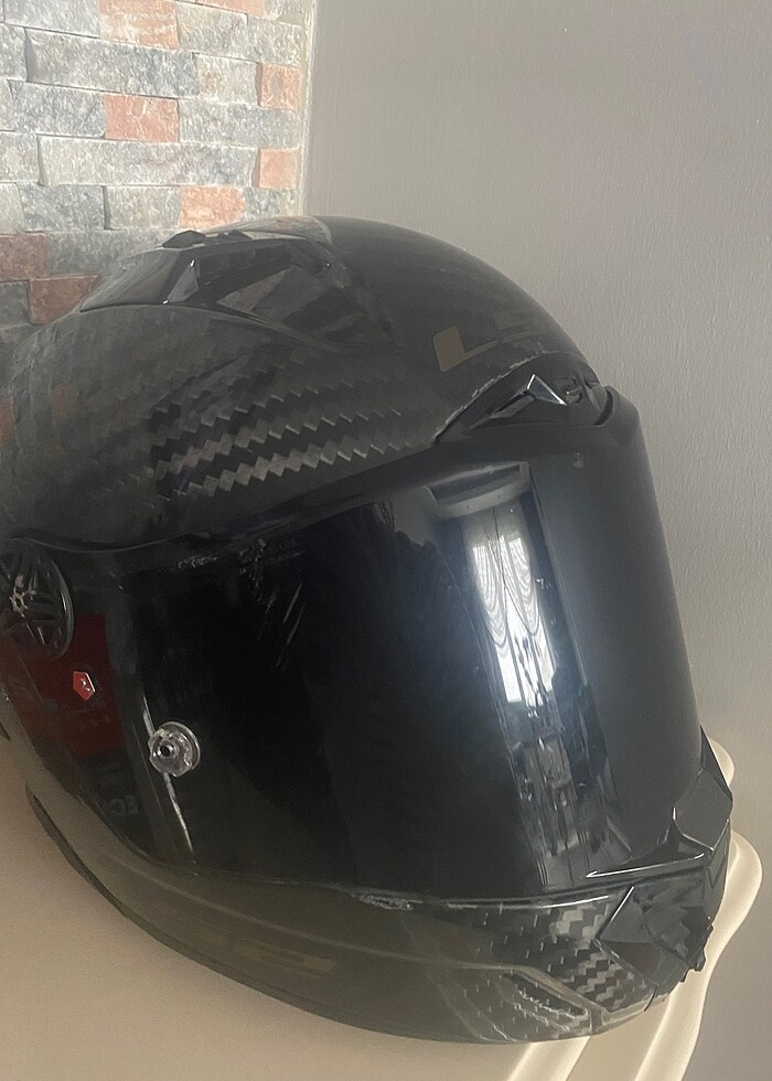 Ls Carbon kask - Görsel 3