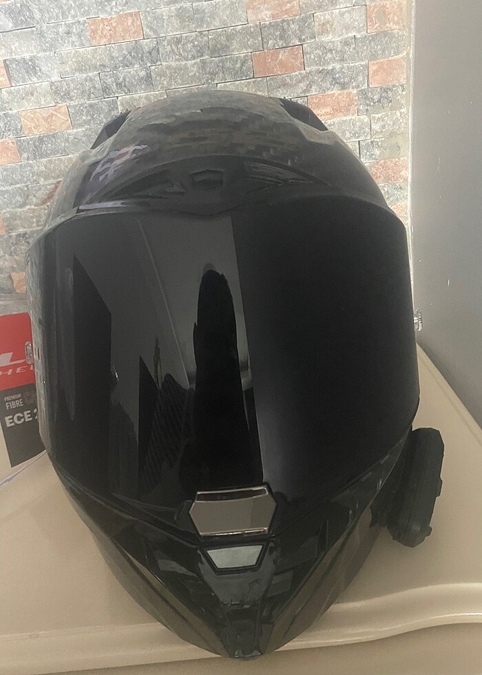Ls Carbon kask - Görsel 4