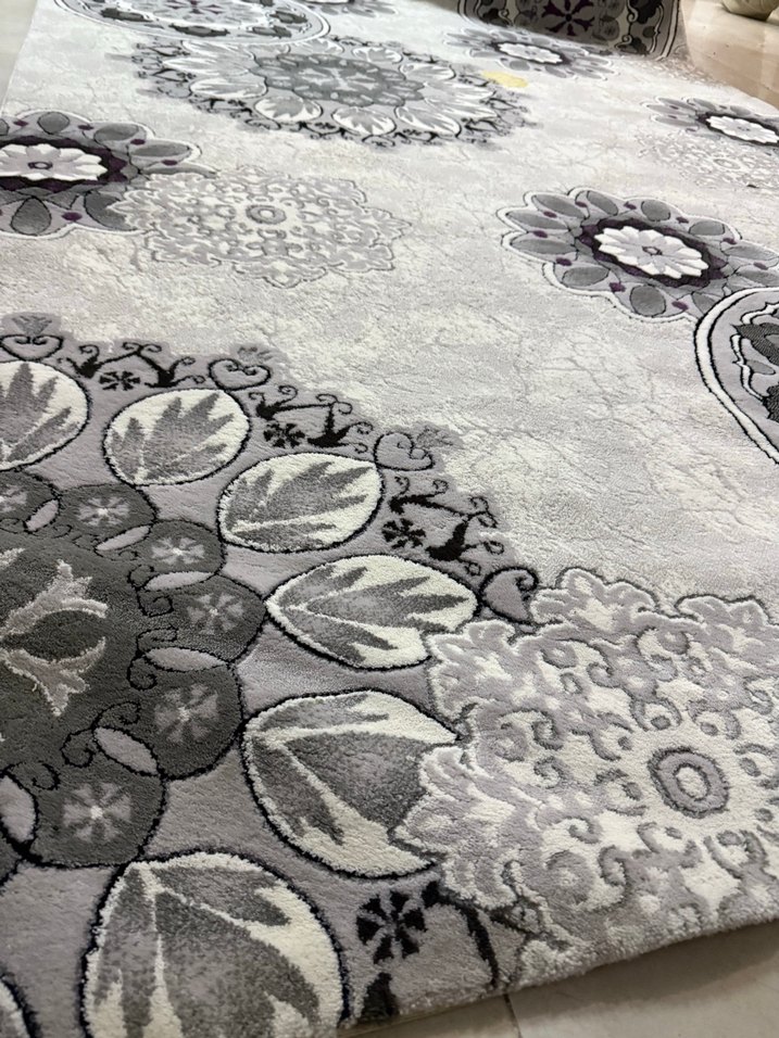 Gri Desenli Konvansiyonel Halı - Görsel 3