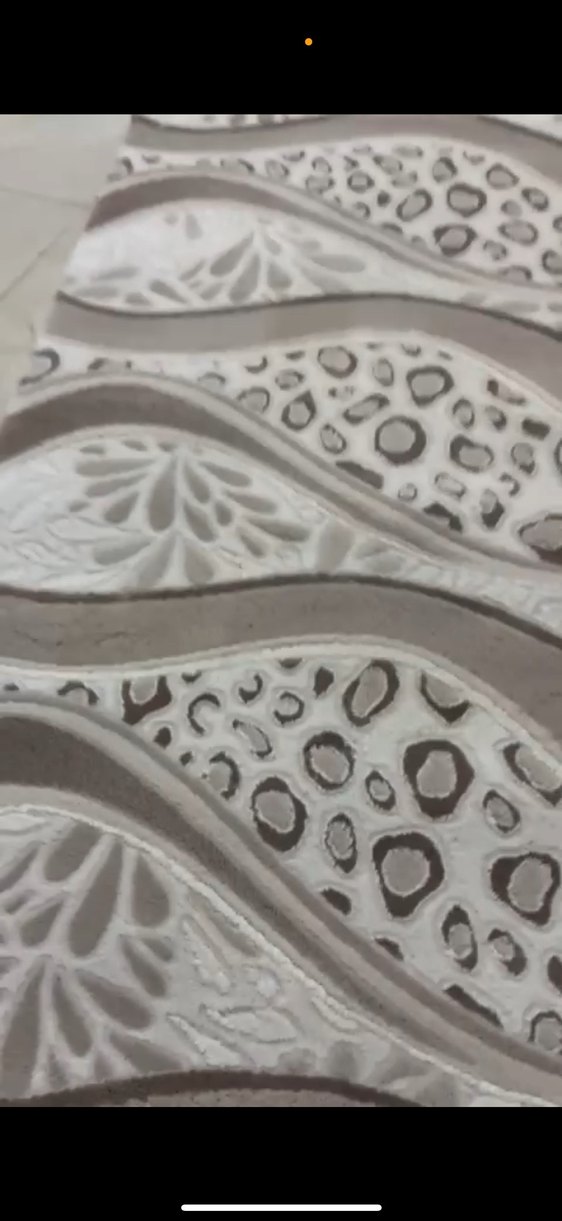 Soyut desenli gri beyaz halı - Görsel 4