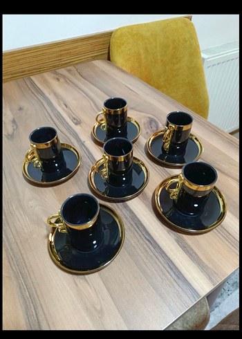 Altın Detaylı Siyah Fincan ve Tabak - Görsel 4