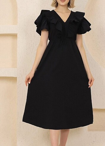 38 Beden siyah Renk Volanlı Kısa Kollu Maxi Elbise 