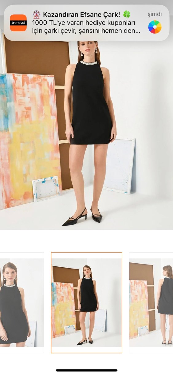 Siyah Yüksek Yakalı Kolsuz Mini Elbise - Görsel 3