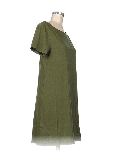 H&M H&M Kısa Elbise %70 İndirimli.