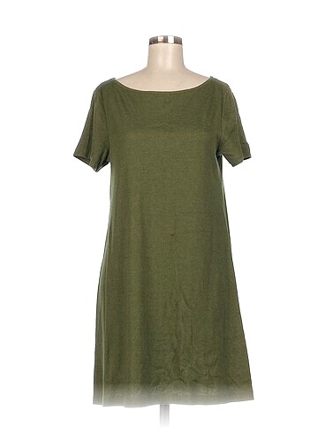 H&M Kısa Elbise %70 İndirimli.